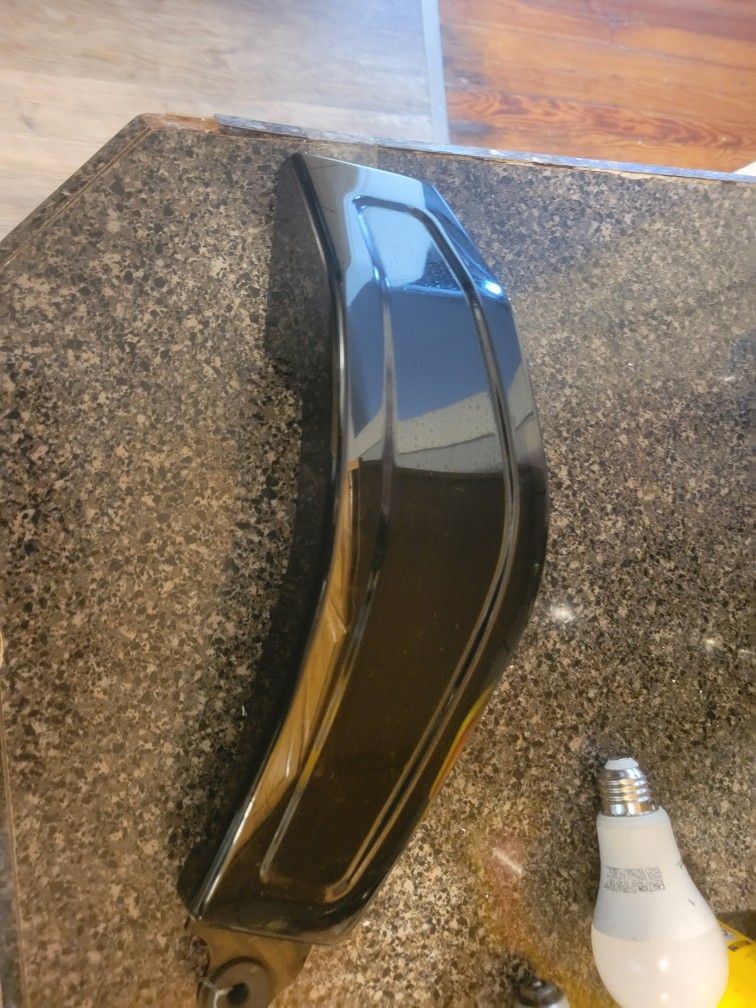 Suzuki Boulevard m109r left side frame cover