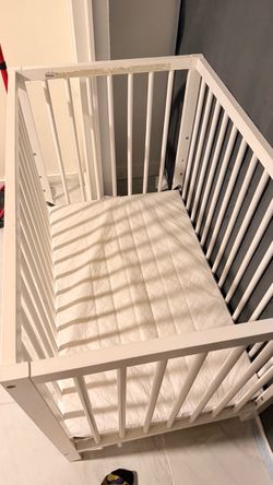 Graco Mini Crib White
