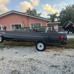 16ft Skiff 25hp Mercury !!! Minnkota Trolling Motor!! 