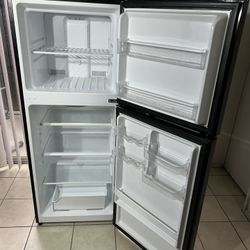 Magic Chef Refrigerator Top Freezer And Fridge 