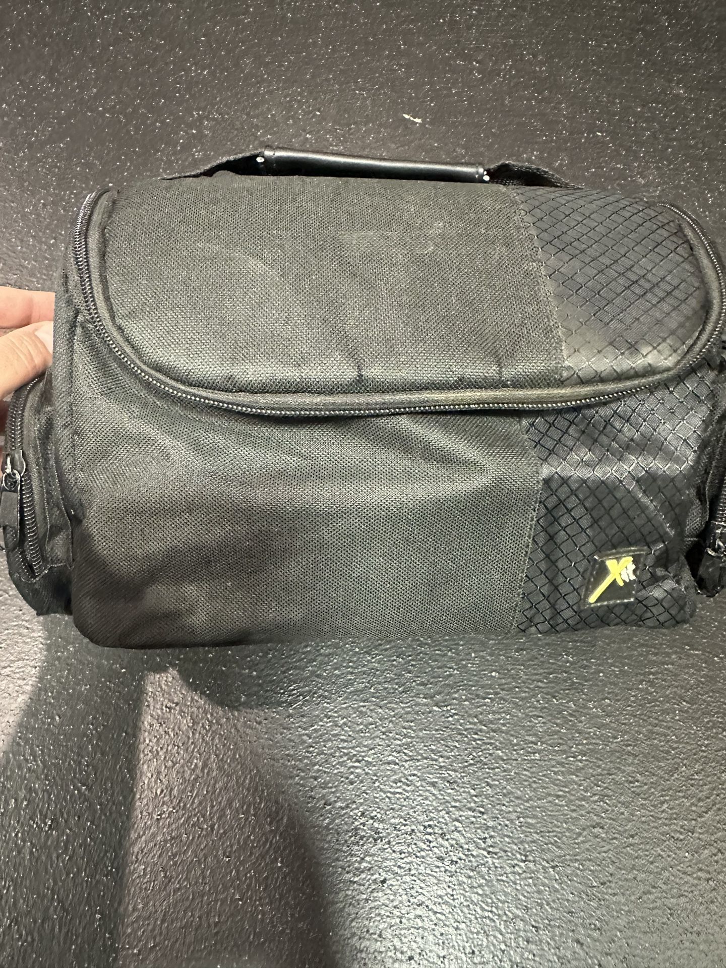 Deluxe Digital Camera/Video Bag