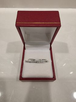 10k White Gold Diamond Earrings