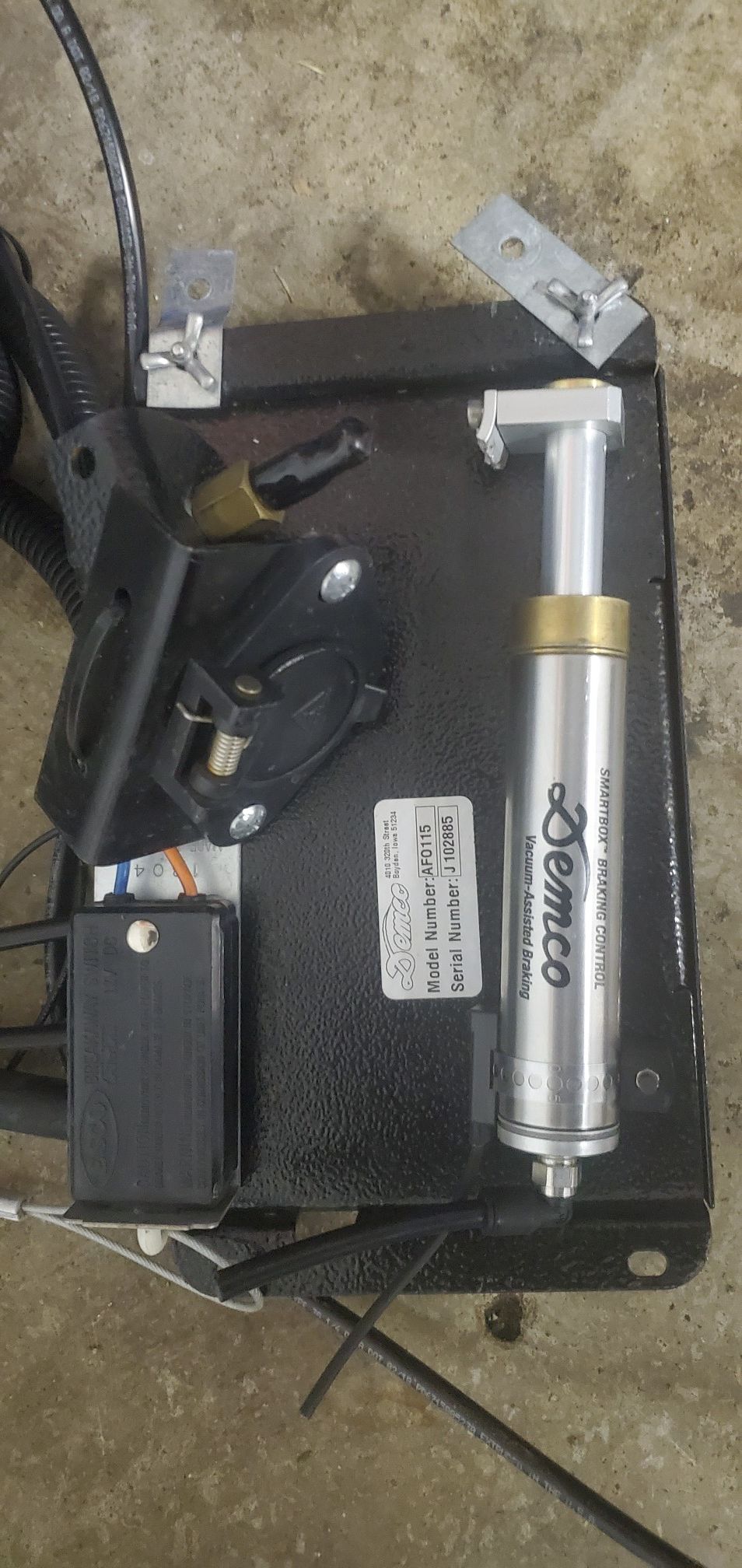 Demco Smartbox Braking Control