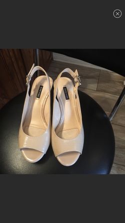 Alex Marie wedge size 6