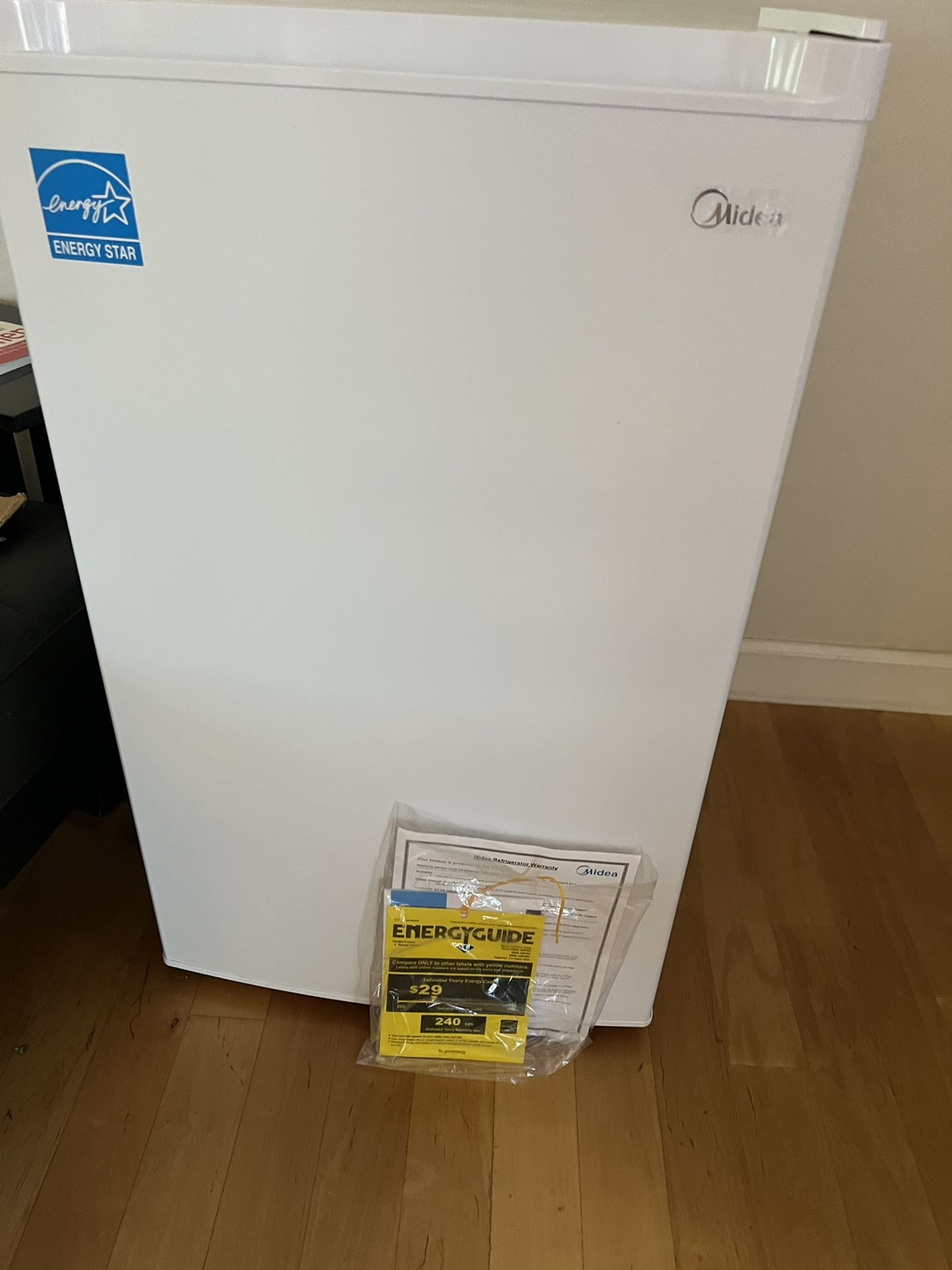 LIKE NEW SMALL MIDEA FREEZER