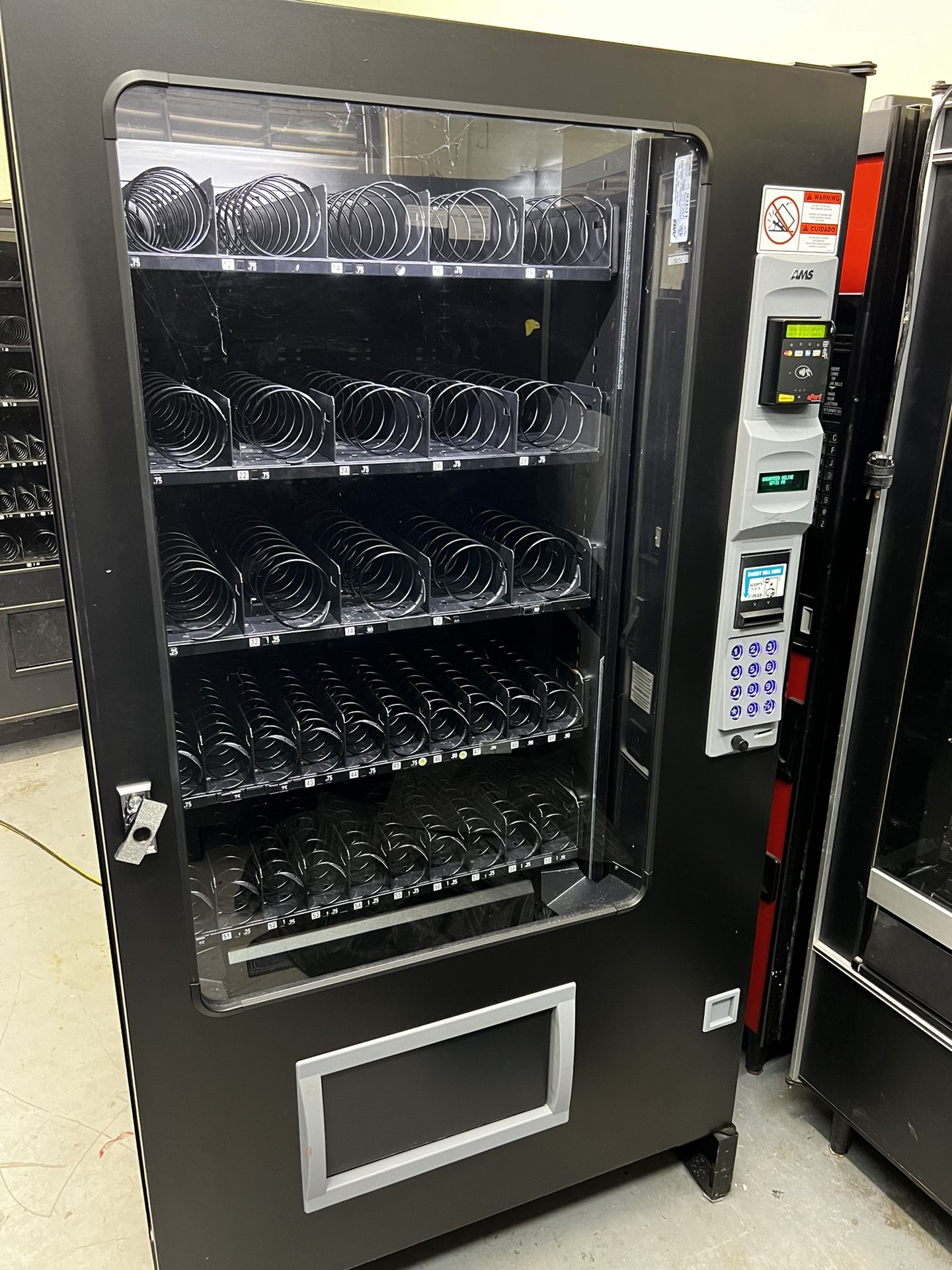 Food Snack Vending Machine For Sale