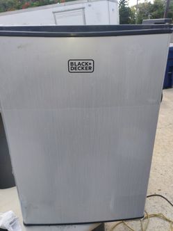 Dorm refrigerator