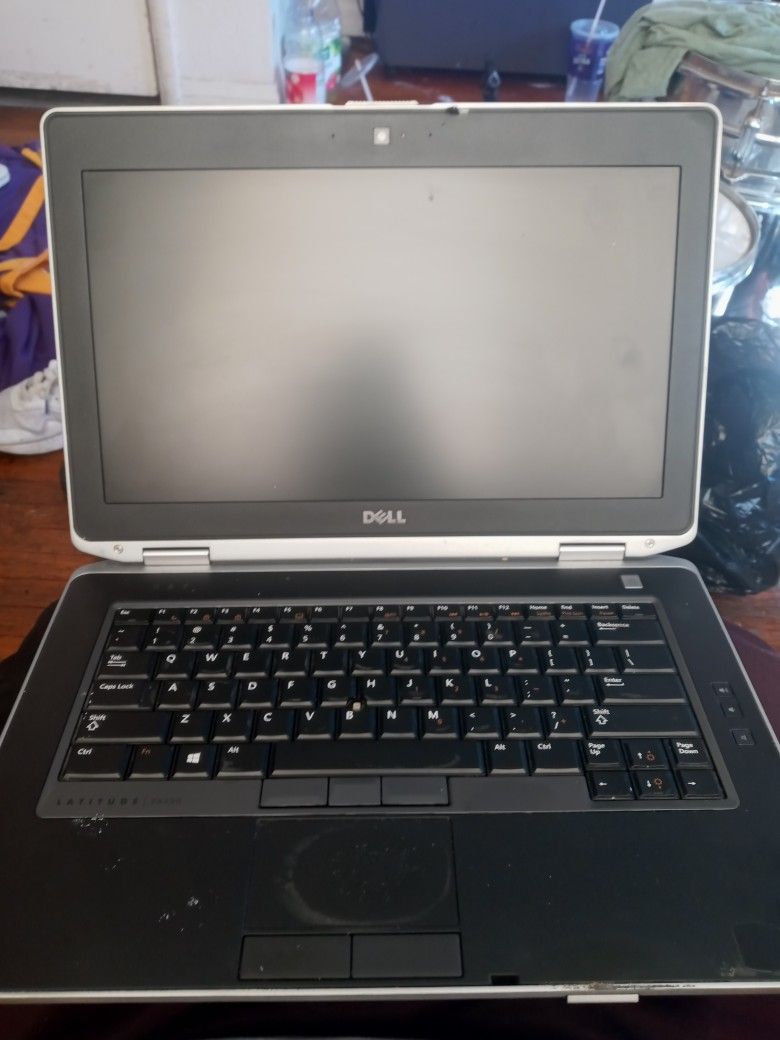 Dell I3 Laptop. For Parts Repair