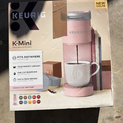 Mini Coffee Machine In Pink 