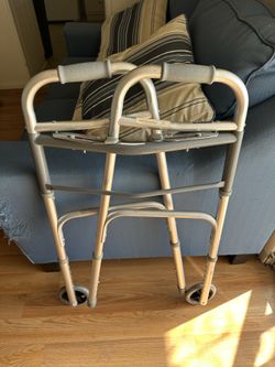 Walker Adult