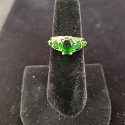 Chrome Diopside Ring