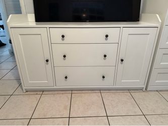 White Dresser