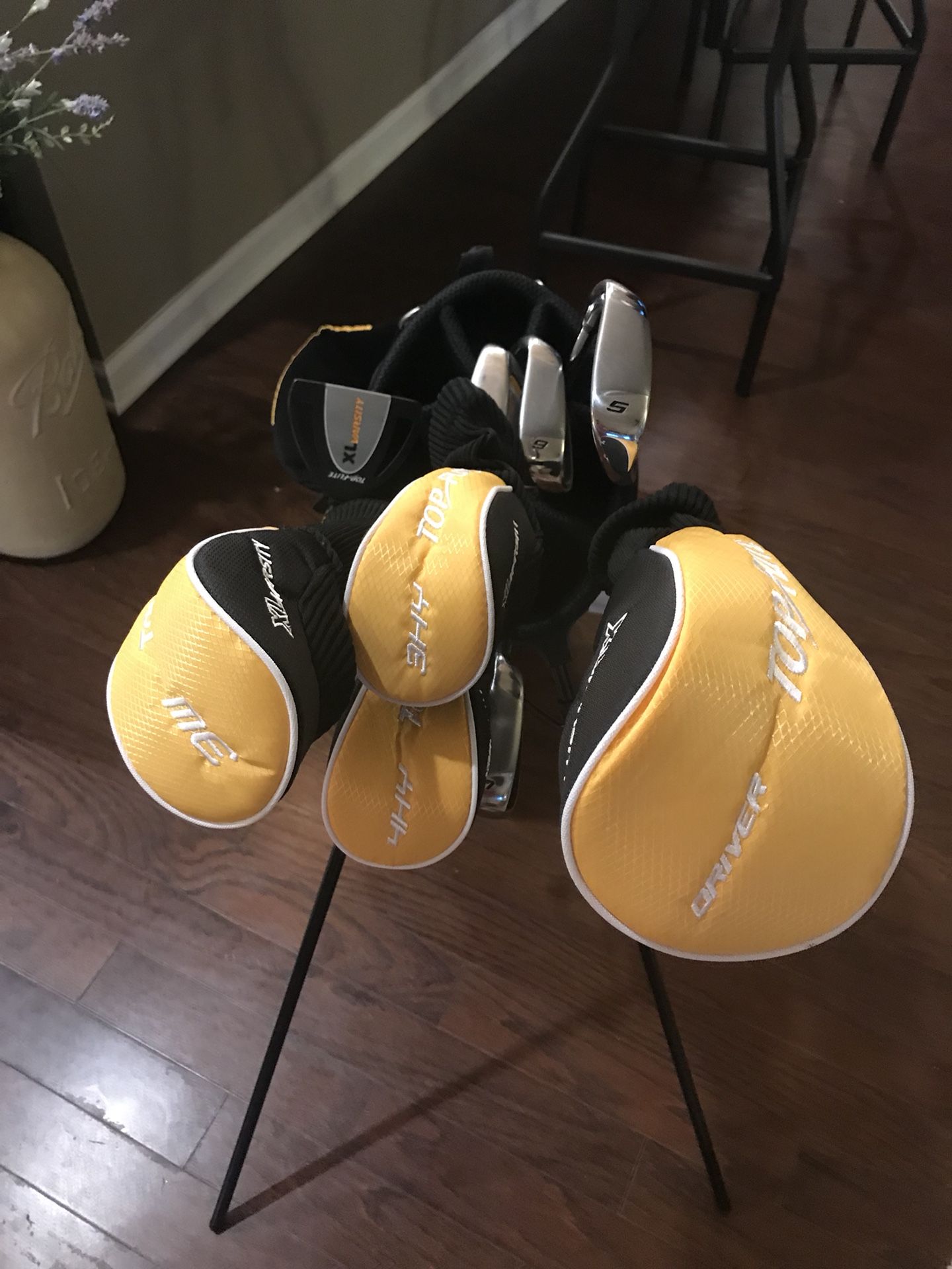 Top Flite kids XL Varsity complete set of golf clubs