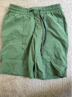 Lululemon short s