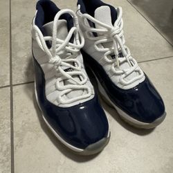 Jordan 11 White University Blue Size 10.5