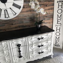 Gorgeous Farmhouse Style Bassett Credenza 