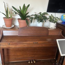 Baldwin piano  Free
