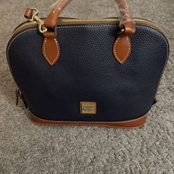 Dooney Bourke Womens Satchel Bag
