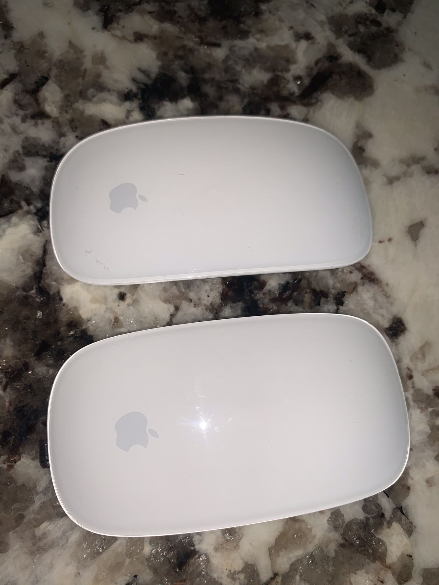 2 Mouse’s.. Apple Mouse Pair.. Model A 1296