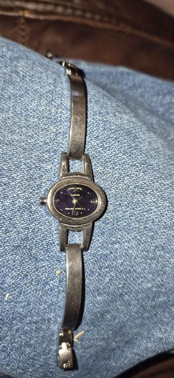 No boundaries lady's  watch new battery