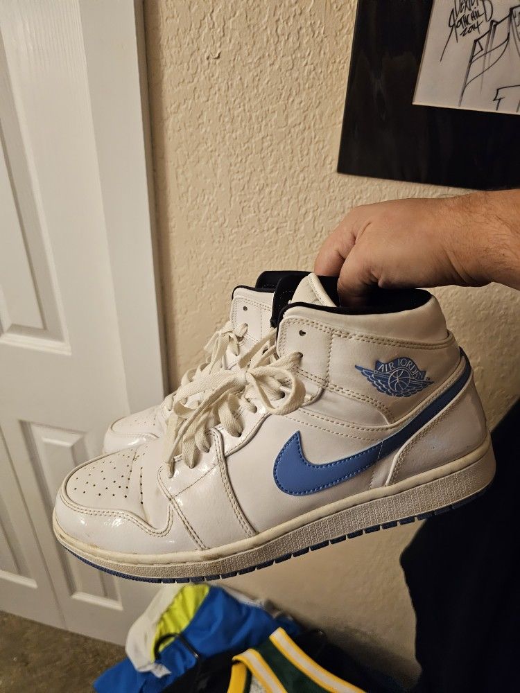 Jordan 1 Mid
