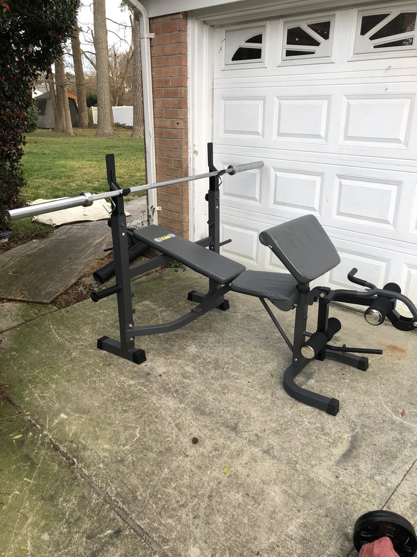 Heavy Duty Olympic Bench & 7 Ft Bar 45 Lb