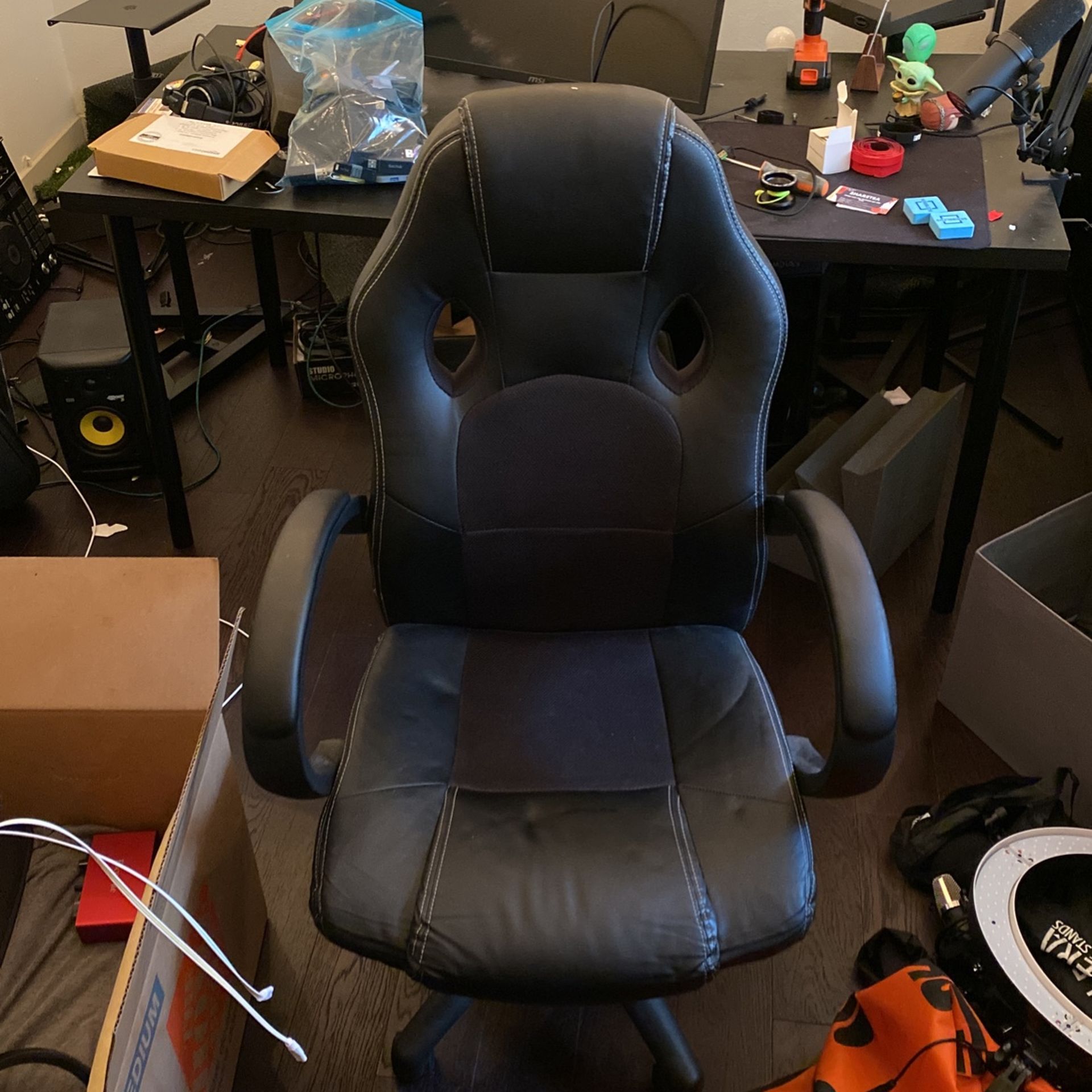  Furmax office chair