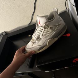 Jordan 4s