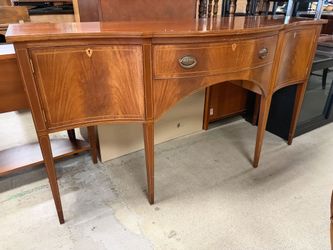 Vintage Mahogany Wooden 2-Door Sideboard