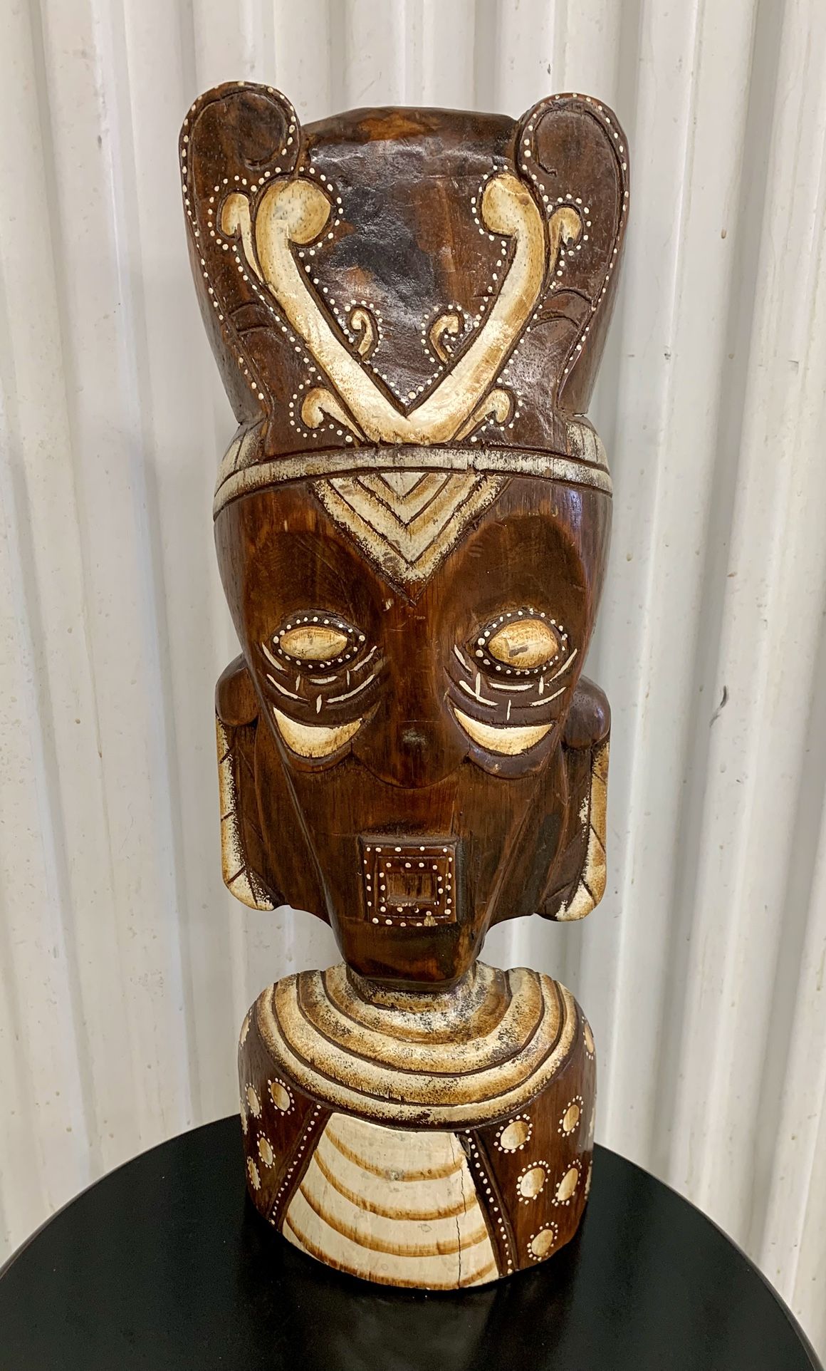 Vintage freestanding tiki folk art wooden statue