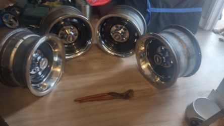 OG rally rims with beauty caps original