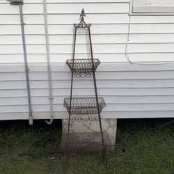 Free Plant Stand 