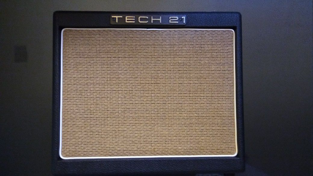 Tech 21 Trademark 30 Analog Solid State 1x10 Combo Amplifier USA
