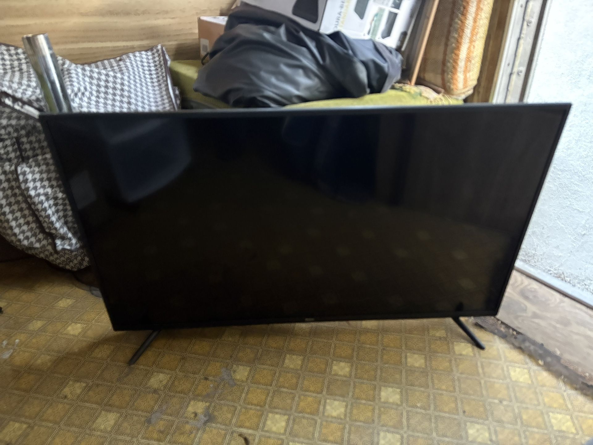 30" Roku TV