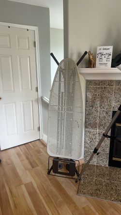 Iron Stand & Iron Box Combo – Great Condition