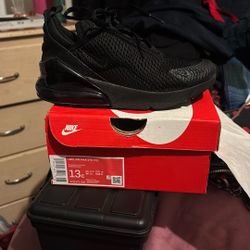 Nike Air Max 270