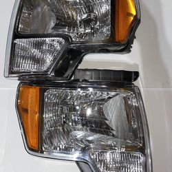 Ford F-150 Chrome Headlights for 2009 to 2014