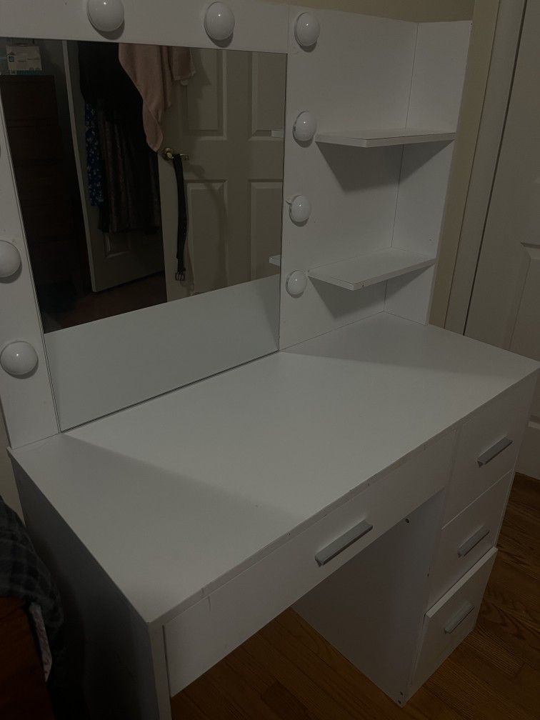 Makeup Vanity