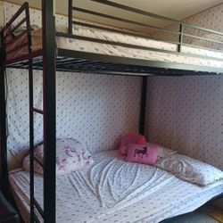 Full Size Bunk Beds $130
