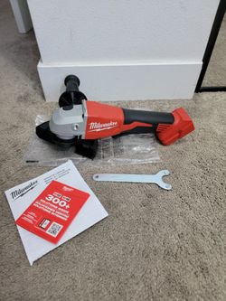 Milwaukee 4 1/2" - 5" Grinder Brushless m18