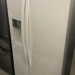 Whirlpool Side By Side Refrigerator
