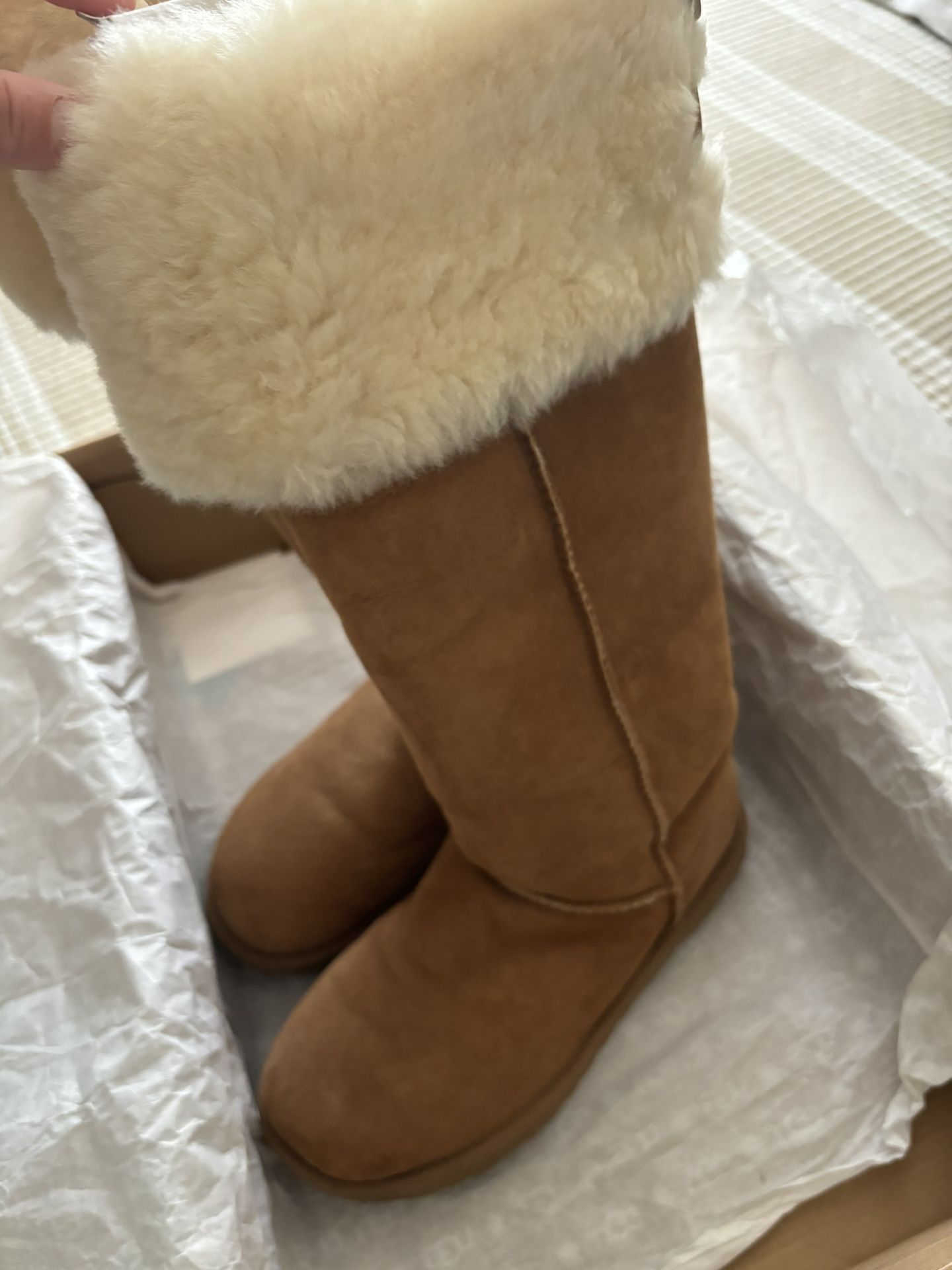 UGG OVER THE KNEE BAILEY BUTTON Limited Edition!