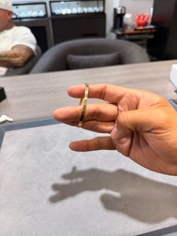 Cartier love bracelet Am 18k Yellow gold w/box size 17