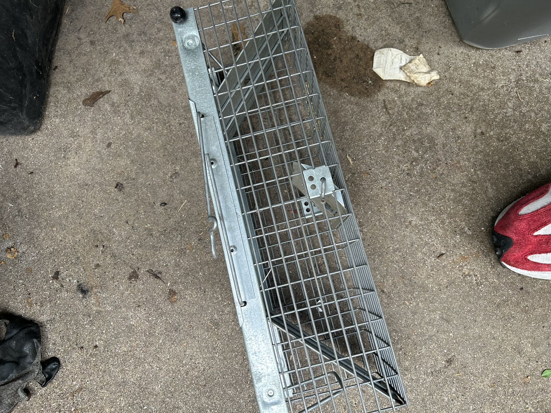 Havahart Small 2 door Animal Trap! Very steady