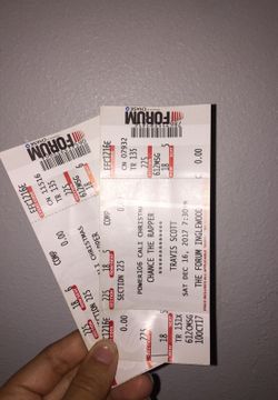 2 Cali Christmas tickets