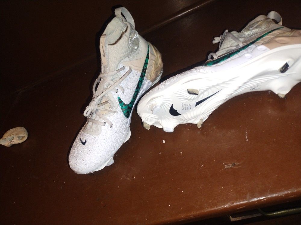 Baseball Cleats Size 8