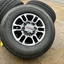 WE INSTALL 4x 2024 GMC SIERRA 2500HD 3500 18" SILVERADO OEM WHEELS Michelin LT275/70R18 99%