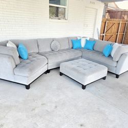Cindy Crawford Sectional Great Condition 