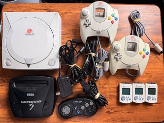 Sega DreamCast & Sega Genesis 3 With Extras (Video Game Lot)