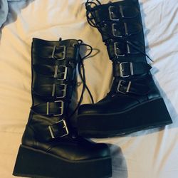 Brand New Strap Demonias 